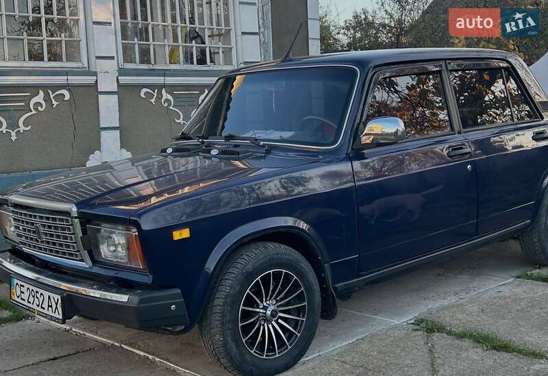 Седан ВАЗ / Lada 2107 2008 в Черновцах