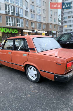 Седан ВАЗ / Lada 2107 1982 в Ирпене