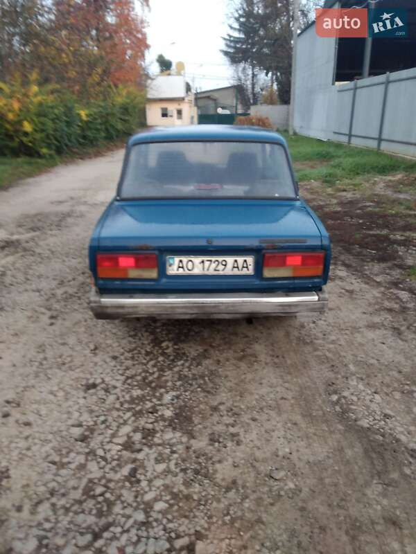 Седан ВАЗ / Lada 2107 2004 в Ужгороді фото 2 Седан ВАЗ / Lada 2107 2004 в Ужгороді