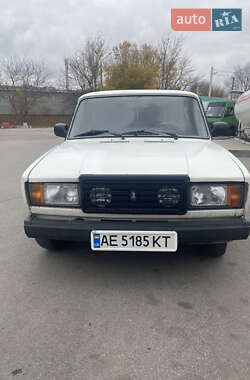 Седан ВАЗ / Lada 2107 1992 в Днепре