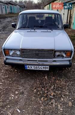 Седан ВАЗ / Lada 2107 2004 в Харкові