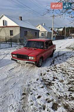 Седан ВАЗ / Lada 2107 1991 в Костополе