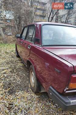 Седан ВАЗ / Lada 2107 2003 в Ужгороде