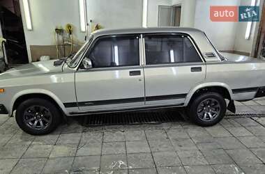 Седан ВАЗ / Lada 2107 2006 в Дніпрі