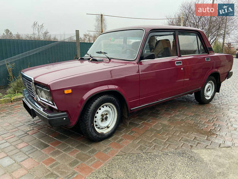 Седан ВАЗ / Lada 2107 2002 в Костопілі