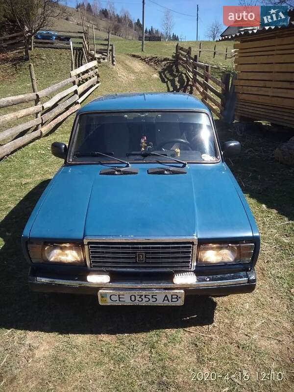 Седан ВАЗ / Lada 2107 2001 в Путиле