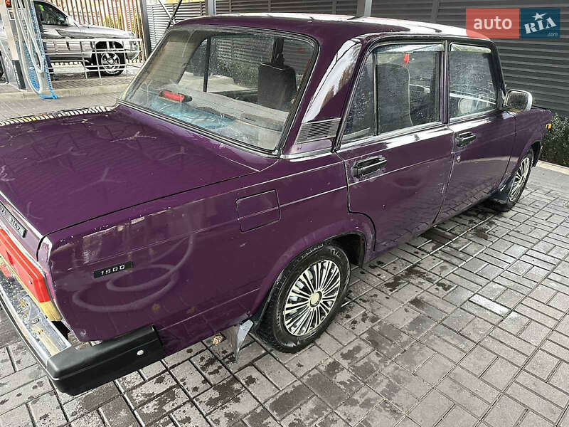 Седан ВАЗ / Lada 2107 2005 в Ровно