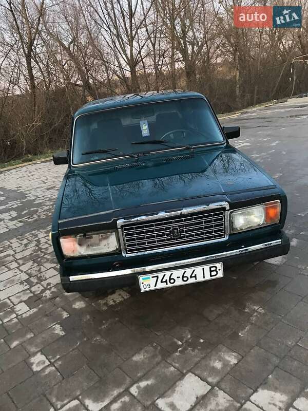 Седан ВАЗ / Lada 2107 2002 в Бережанах