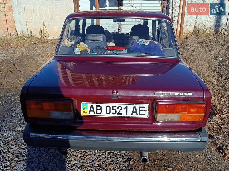 Седан ВАЗ / Lada 2107 2005 в Вінниці