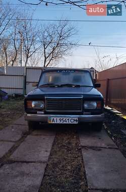 Седан ВАЗ / Lada 2107 2000 в Узині