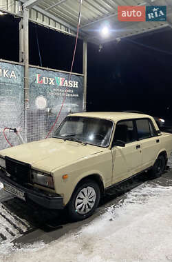 Седан ВАЗ / Lada 2107 1985 в Львові