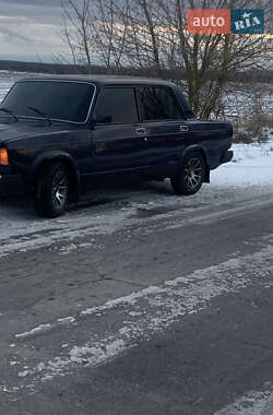 Седан ВАЗ / Lada 2107 2005 в Полтаві