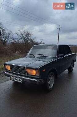 Седан ВАЗ / Lada 2107 2005 в Виноградові