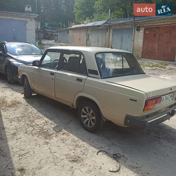 Седан ВАЗ / Lada 2107 1991 в Обухове фото 3 Седан ВАЗ / Lada 2107 1991 в Обухове