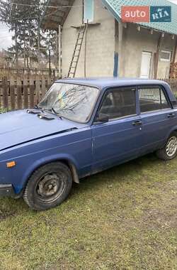 Седан ВАЗ / Lada 2107 2005 в Чорткові