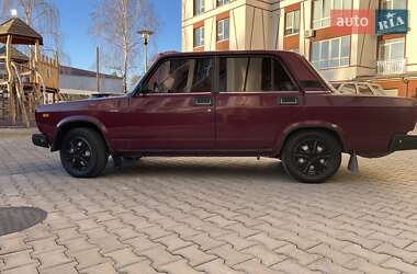 Седан ВАЗ / Lada 2107 2004 в Івано-Франківську