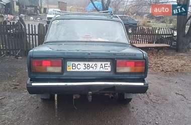 Седан ВАЗ / Lada 2107 2004 в Дніпрі