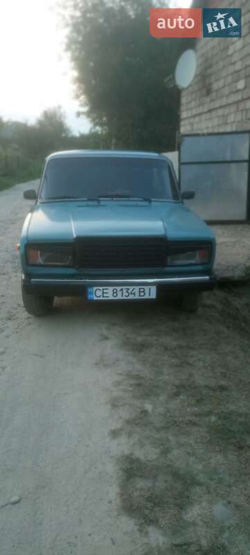 Седан ВАЗ / Lada 2107 2005 в Хотине