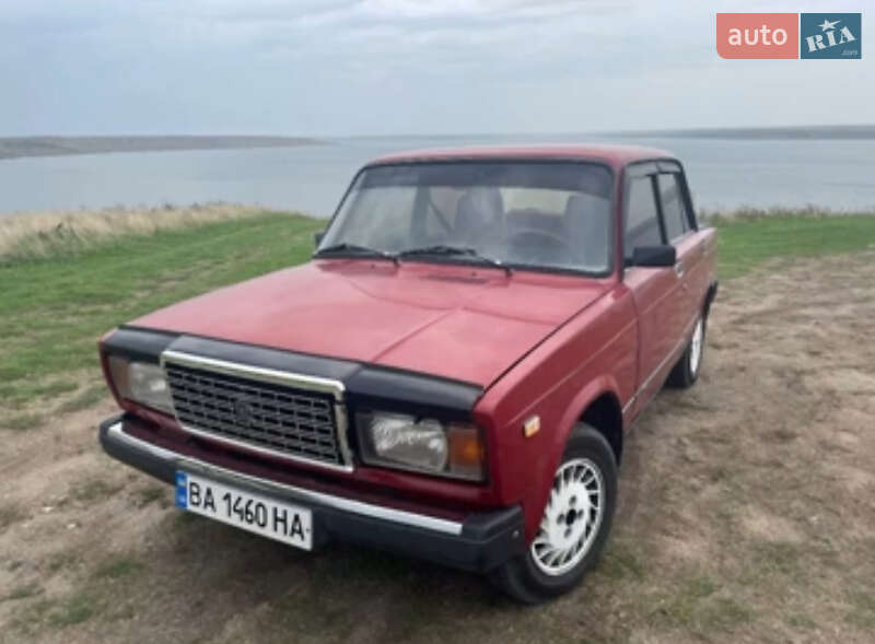 Седан ВАЗ / Lada 2107 1994 в Кропивницком