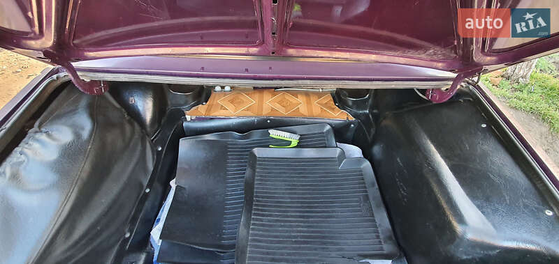 Седан ВАЗ / Lada 2107 2002 в Рені