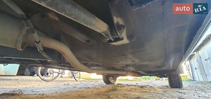 Седан ВАЗ / Lada 2107 2002 в Рені