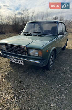 Седан ВАЗ / Lada 2107 2007 в Заречном