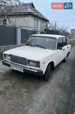 Седан ВАЗ / Lada 2107 1988 в Светловодске