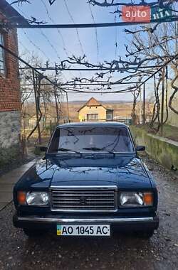 Седан ВАЗ / Lada 2107 2005 в Виноградові