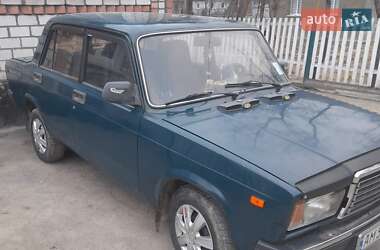 Седан ВАЗ / Lada 2107 1998 в Звягеле