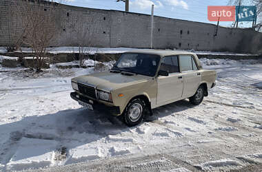 Седан ВАЗ / Lada 2107 1986 в Дніпрі