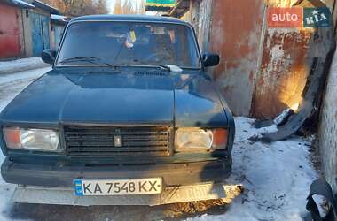 Седан ВАЗ / Lada 2107 2004 в Києві