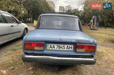 Седан ВАЗ 2107 2005 в 
