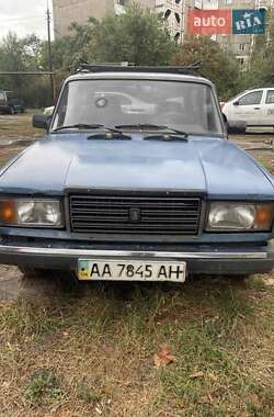 Седан ВАЗ / Lada 2107 2005 в Киеве