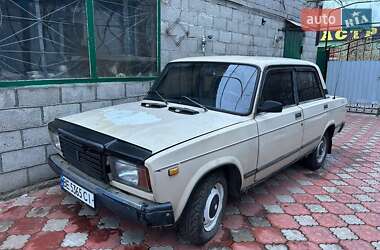 Седан ВАЗ / Lada 2107 1989 в Миколаєві