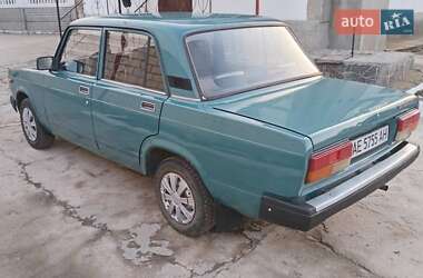 Седан ВАЗ / Lada 2107 2005 в Днепре