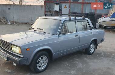 Седан ВАЗ / Lada 2107 2008 в Киеве