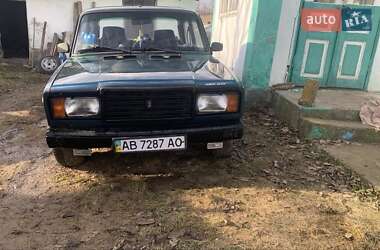 Седан ВАЗ / Lada 2107 1995 в Черновцах