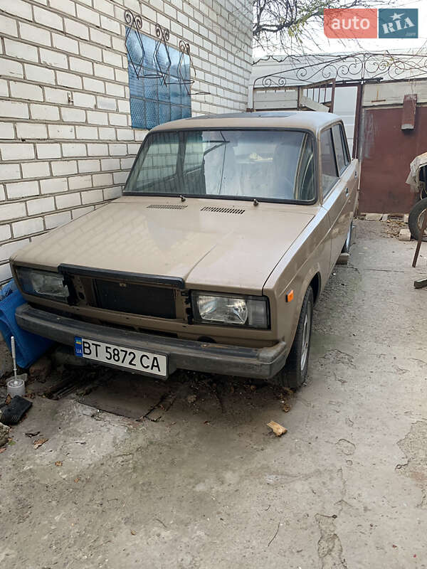 Седан ВАЗ 2107 1989 в 