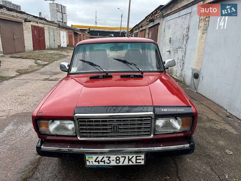Седан ВАЗ 2107 2003 в 