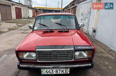 Седан ВАЗ 2107 2003 в 
