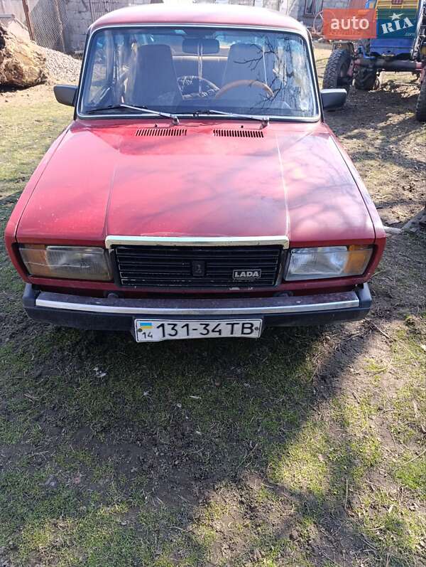 Седан ВАЗ / Lada 2107 1990 в Узловом