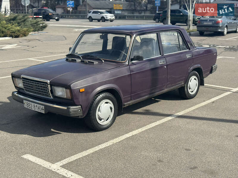 Седан ВАЗ 2107 2002 в 