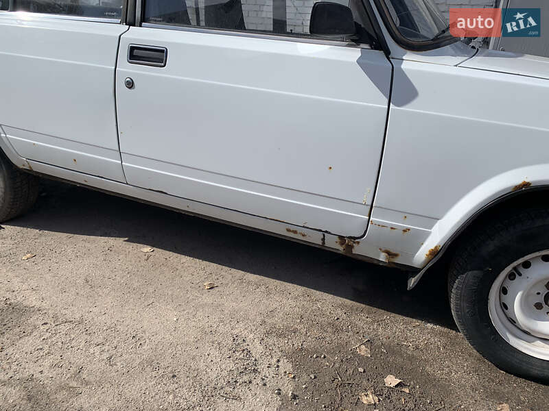 Седан ВАЗ / Lada 2107 2002 в Харькове