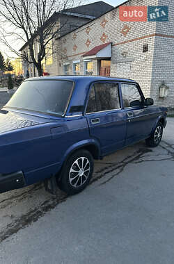 Седан ВАЗ 2107 2006 в 
