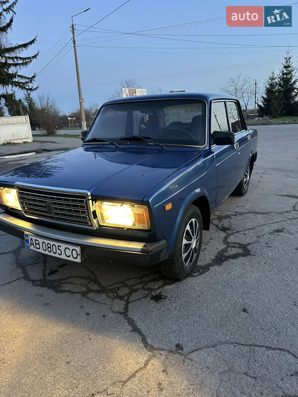 Седан ВАЗ / Lada 2107 2006 в Хмельнике