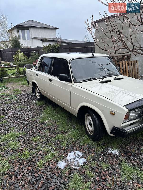 Седан ВАЗ / Lada 2107 1988 в Фонтанці