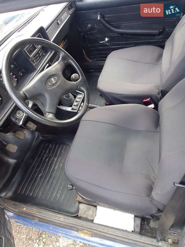 Седан ВАЗ / Lada 2107 2005 в Івано-Франківську