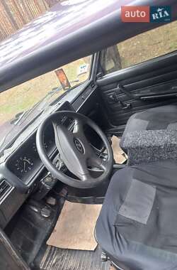 Седан ВАЗ / Lada 2107 2004 в Сумах