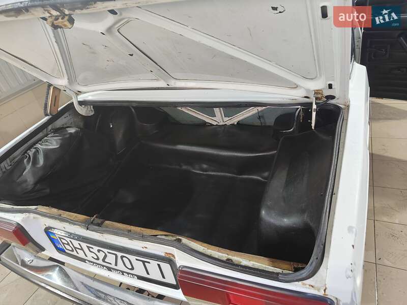 Седан ВАЗ / Lada 2107 2002 в Черноморске фото 11 Седан ВАЗ / Lada 2107 2002 в Черноморске