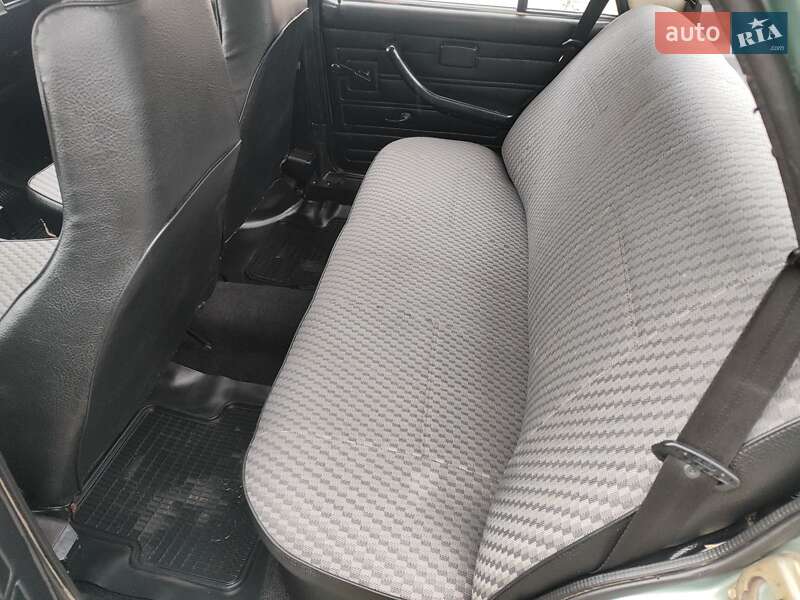 Седан ВАЗ / Lada 2107 2006 в Черкасах